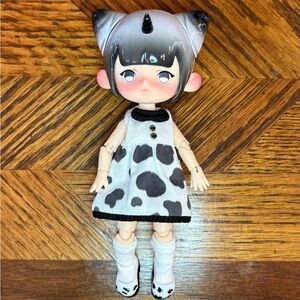Beemai Collectible BJD Cow Girl Doll (“Cows Listen to Bach”)